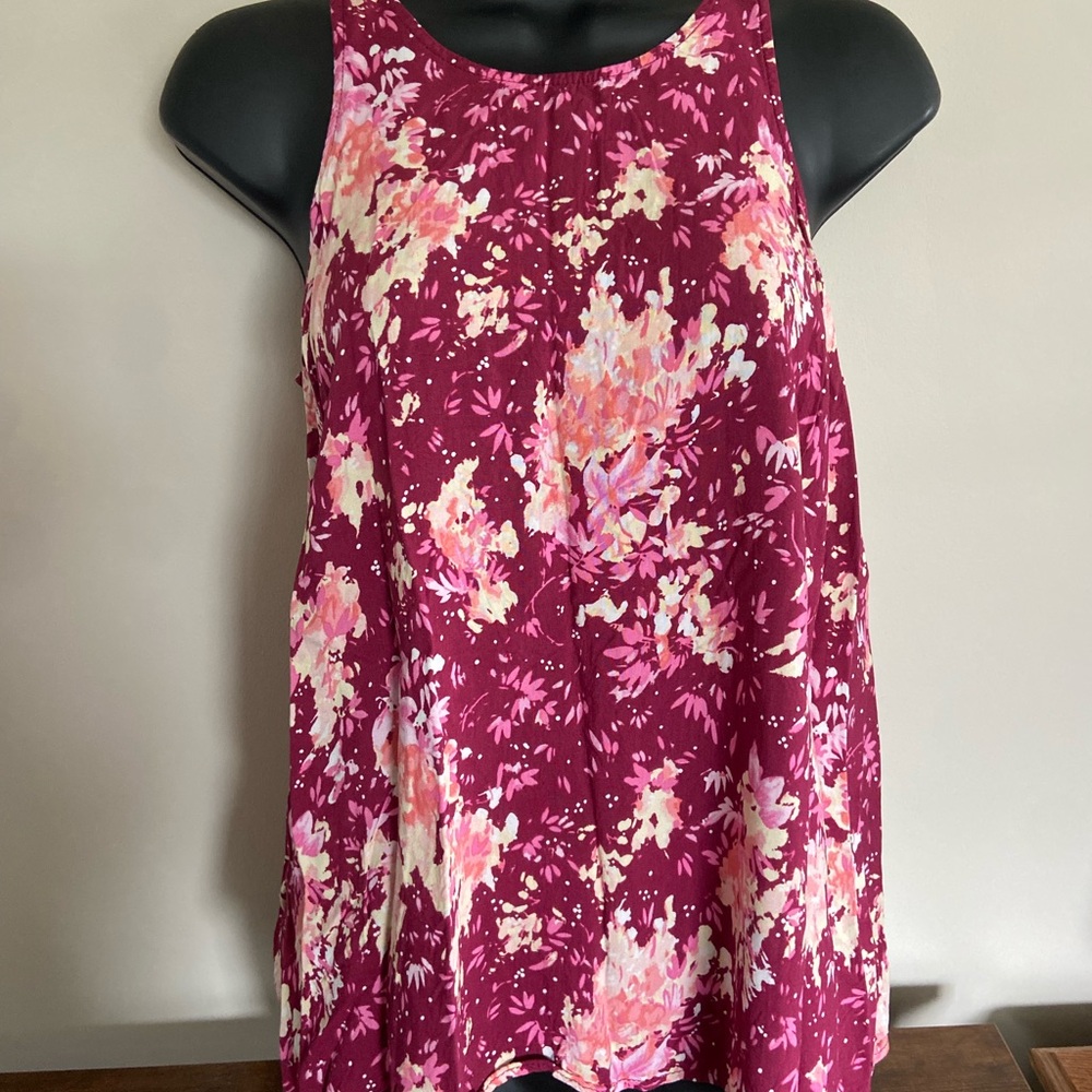 Old Navy Floral Sleeveless Tank Top - Berry